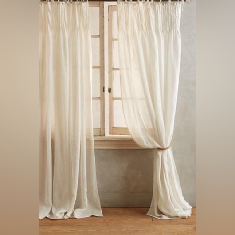 NWOT Anthropologie Pinch-Pleat Curtain in Soft White